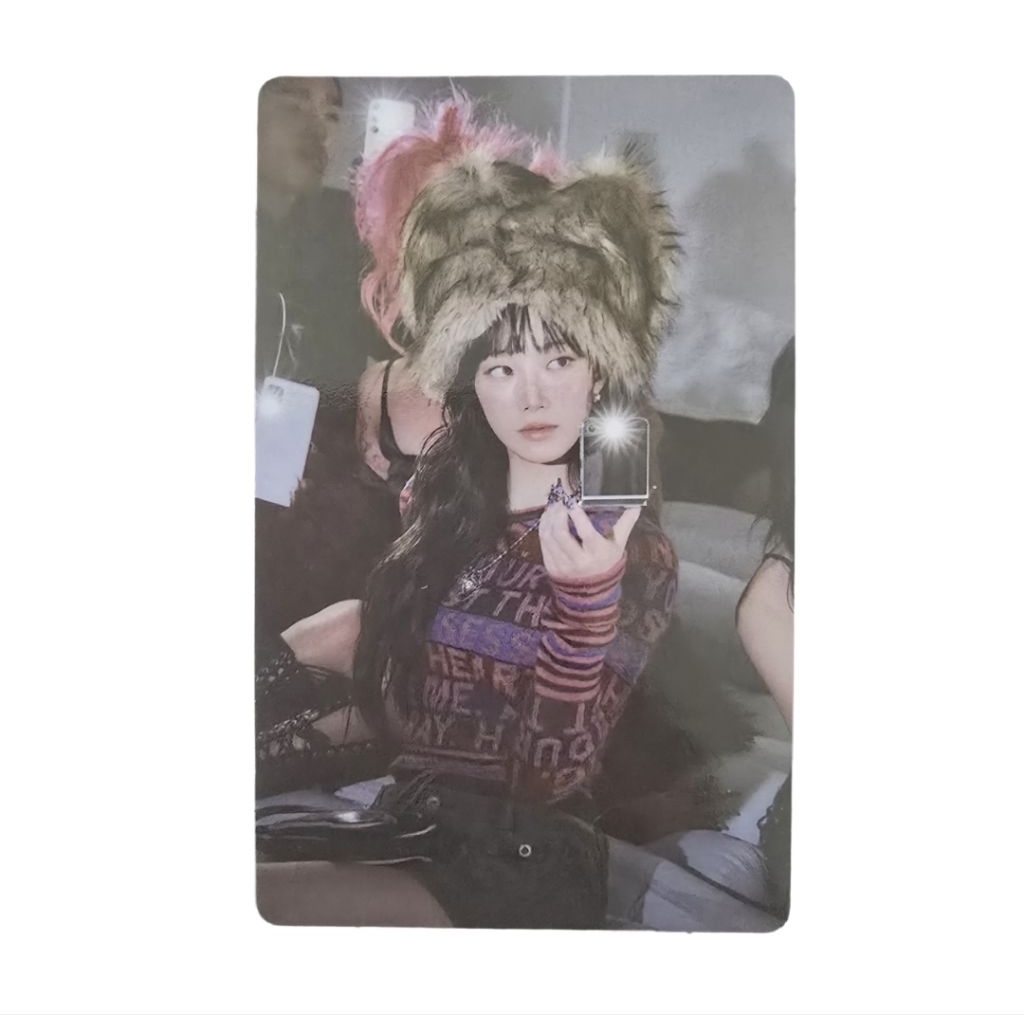 LE SSERAFIM - CRAZY ( 03 - Kazuha) การ์ดรูปถ่ายขนาดเล็ก