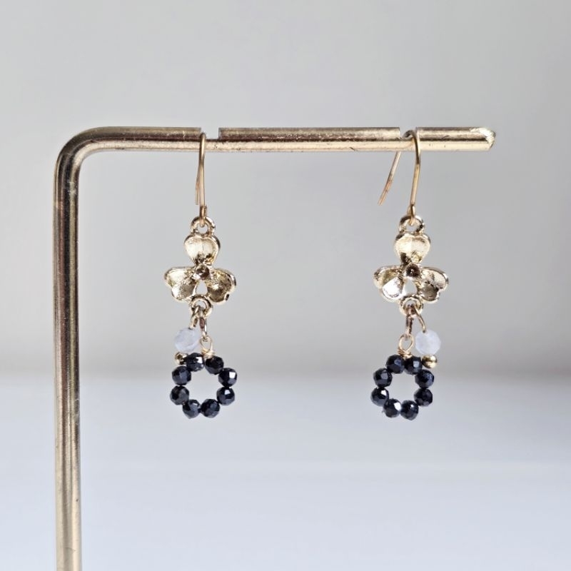 Odette (Black Spinel /Cats Eye)