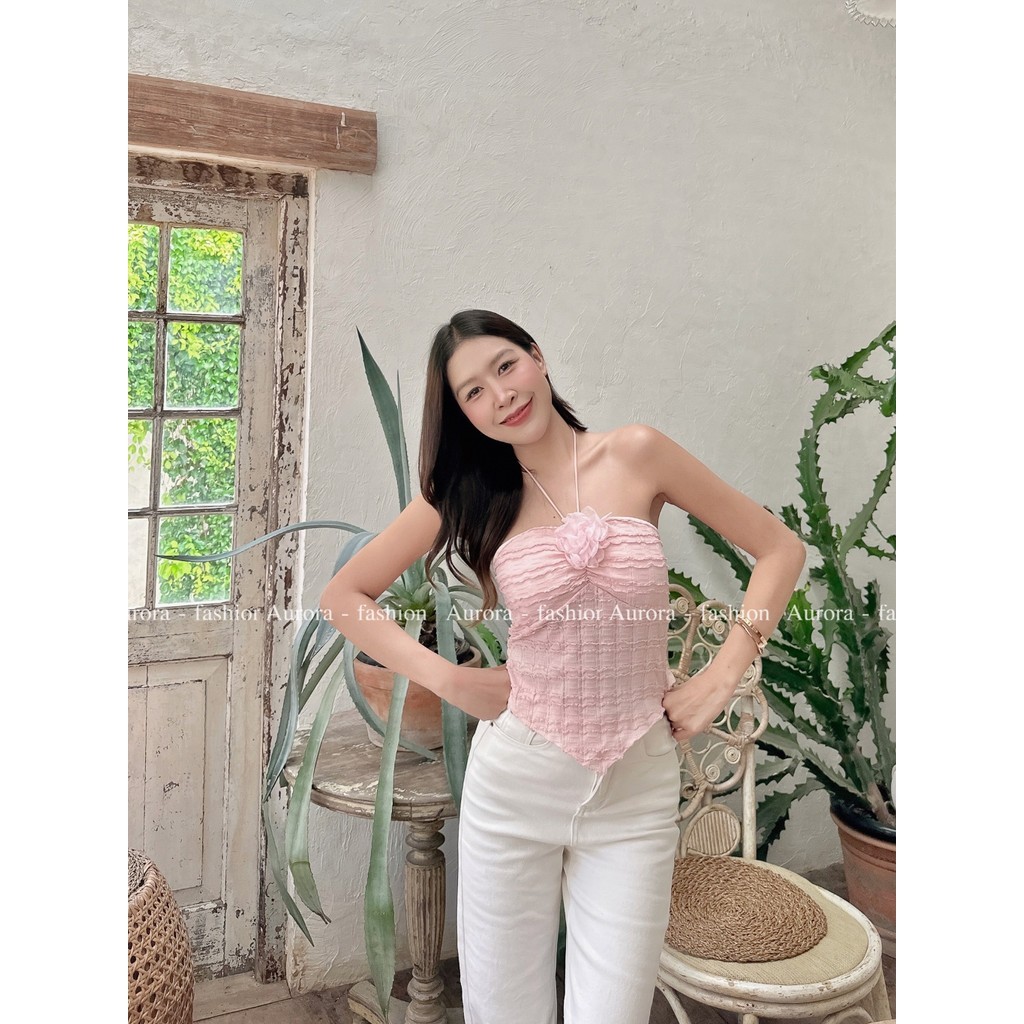 Aurora  พร้อมส่ง  (รูปถ่ายจากงานจริง)  เสื้อเกาะอก เสื้อคอปคล้องคอ ดอกไม้บนหน้าอก เซ็กซี่เก๋ ราคา ถูกที่สุด ดีลบีเคเค แกลเลอรีภาพที่ 5
