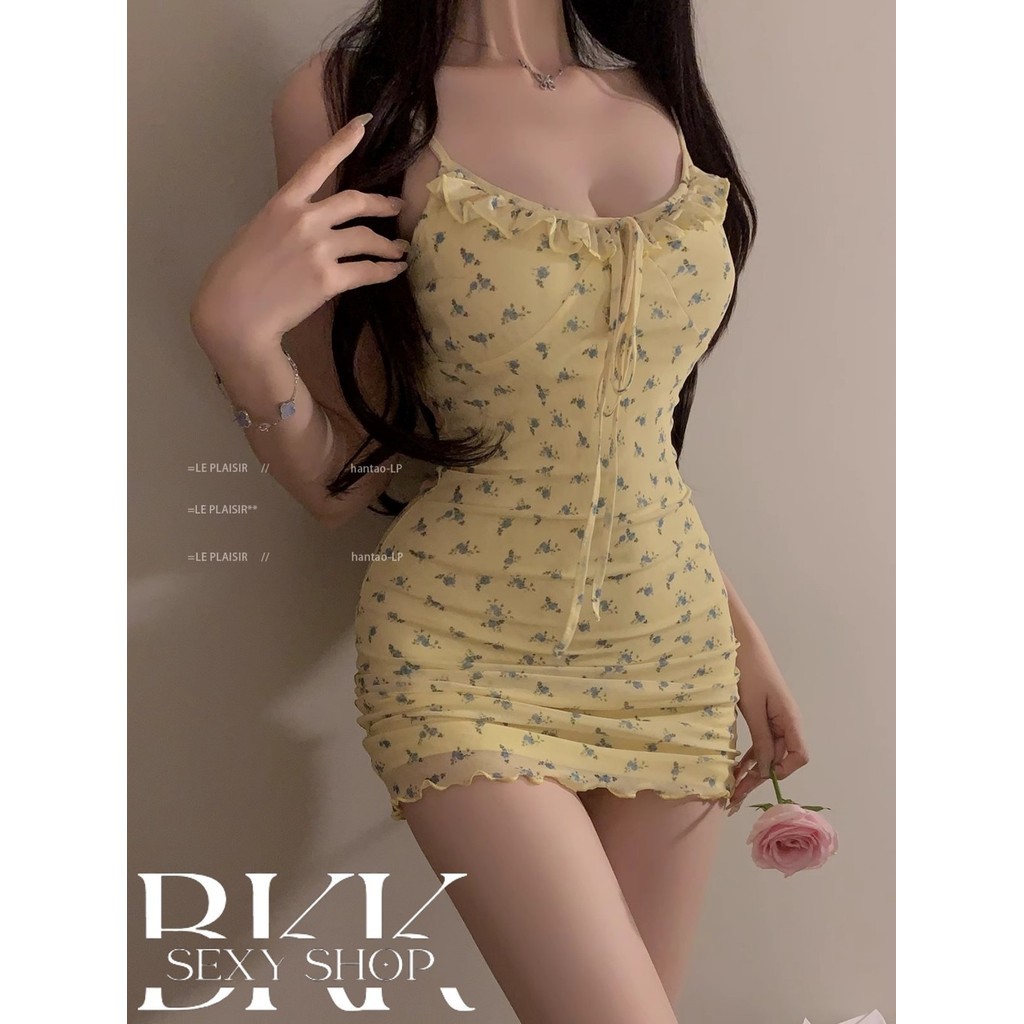 BKK SEXY ชุดเดรสแฟชั่น ชุดเดรสเข้ารูป ชุดเดรสวยๆ 💐 มีไซต์ M-2XL นน.40-80 kg. ลายดอกไม้ผูกโบว์ B-1062