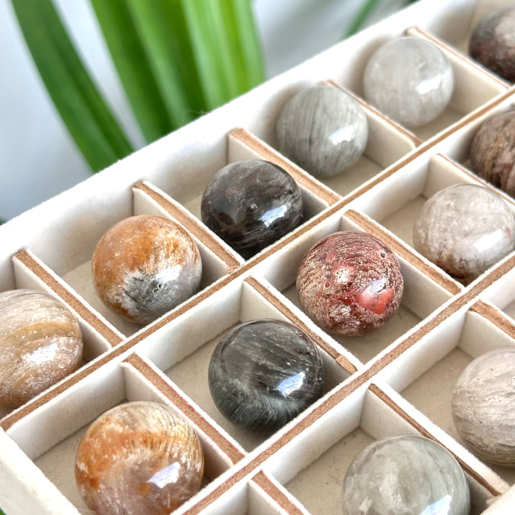 [db] Thousand Layer Phantom Garden Quartz Mini Sphere คริสตัลธรรมชาติ Healing Stone