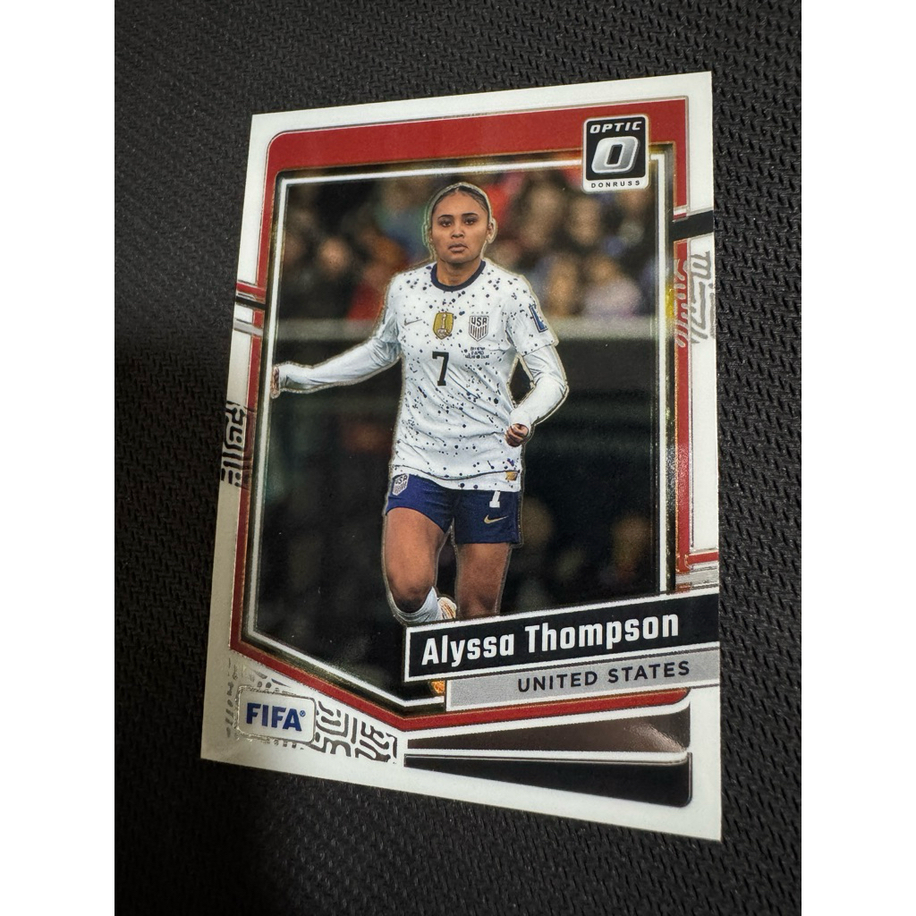 2023 Panini การ์ดเสียง Donruss FIFA Alyssa Thompson United States 68 Optic