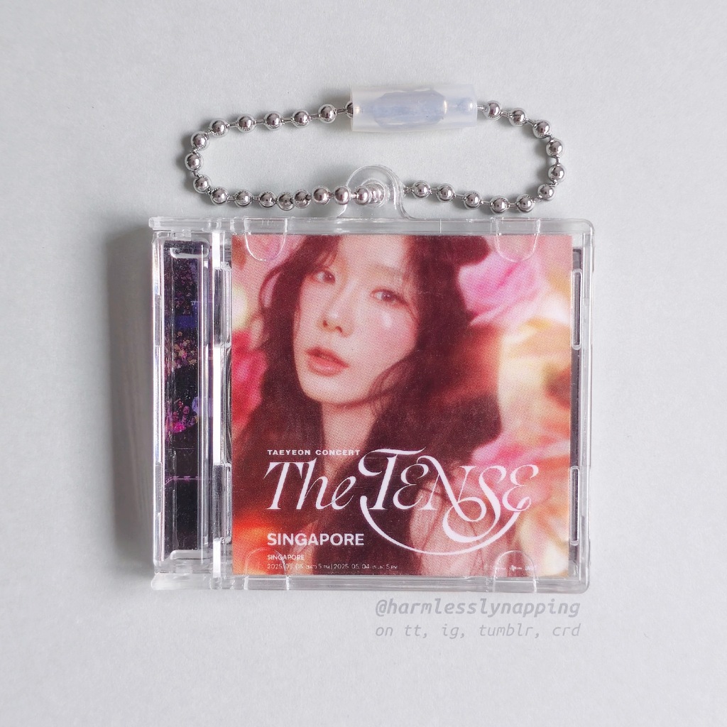 [MADE TO ORDER] พวงกุญแจซีดีทัวร์ The Tense ของ Taeyeon Dispatches ใน 1-2 วันทําการ