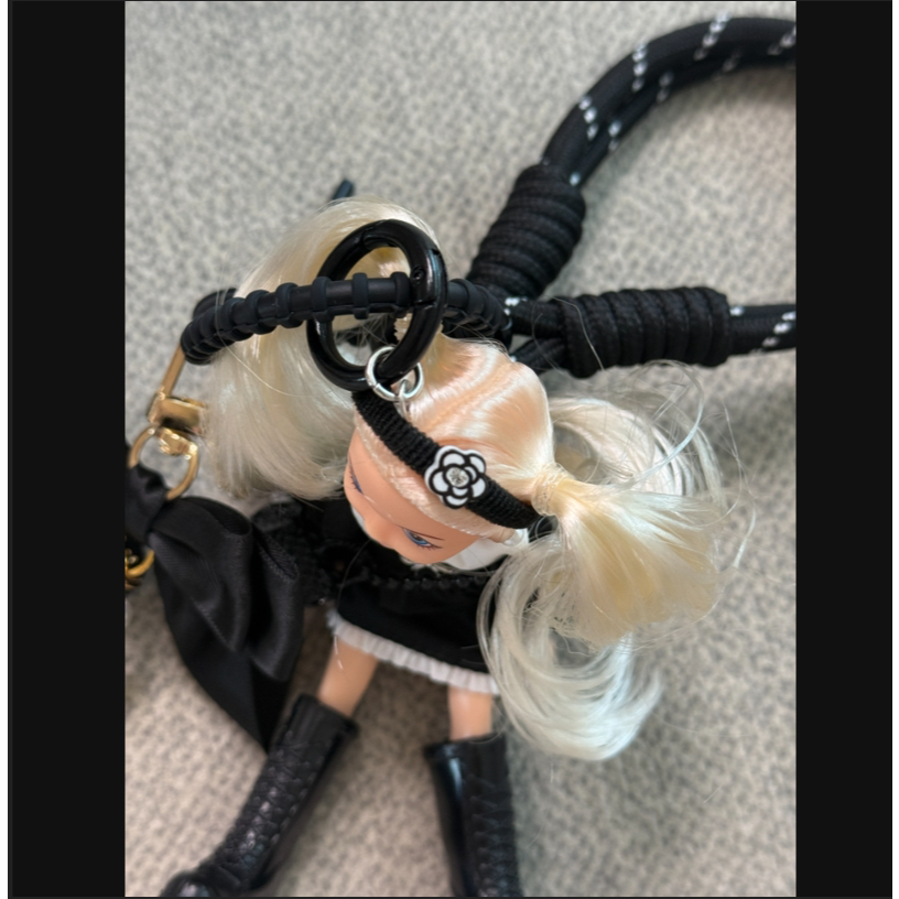 กระเป๋าตุ๊กตาบาร์บี้ผมเงินน่ารัก ชากิ แหวนกุญแจ Airpod รูปที่ 3