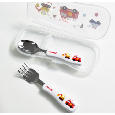 Kitchen U Vroom Vroom ชุดช้อนส้อมสแตนเลสสําหรับเด็กวัยหัดเดิน – ช้อน ส้อม และเคส (3 ชิ้น)
