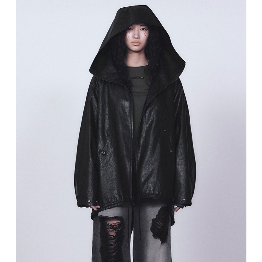 [TXT YEONJUN LOOKS] TREEMINGBIRD Over Fit เสื้อฮู้ดหนังจัมเปอร์ (สีดํา)