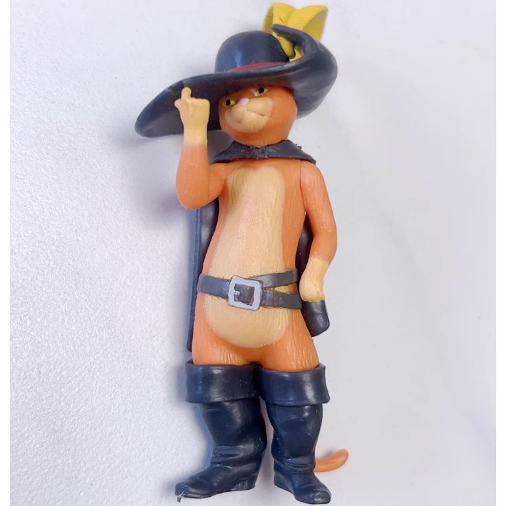 Puss in Boots Figurine / เค้ก Topper