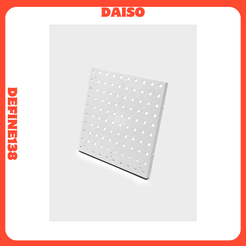 แผง Pegboard Daiso Hole & Hole (ขนาดใหญ่ 25x25ซม.)