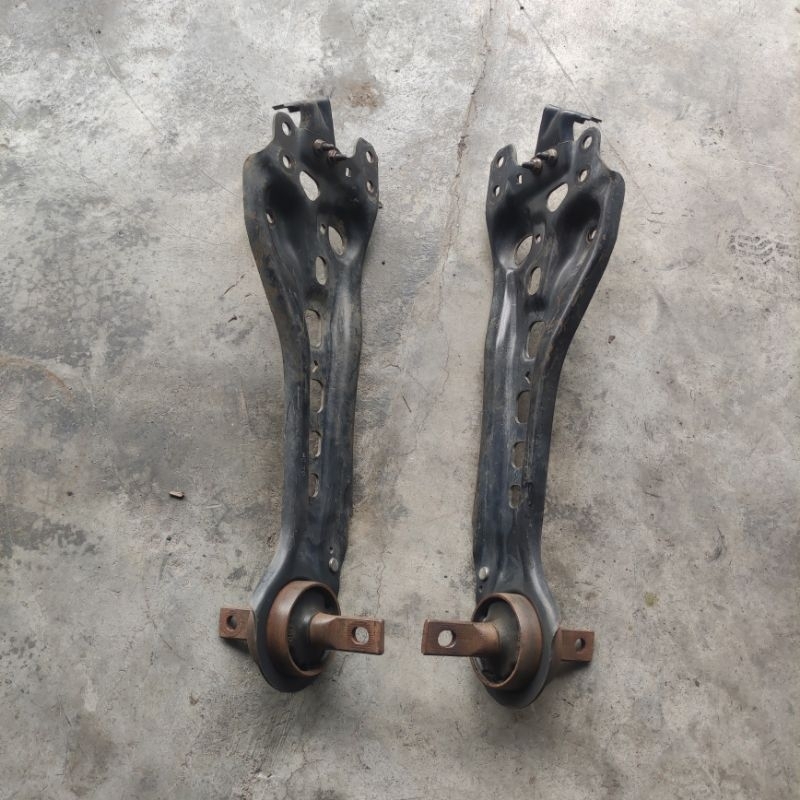 Honda elysion RR1 RR3 RR5 แขนหลัง/แขนต่อท้าย