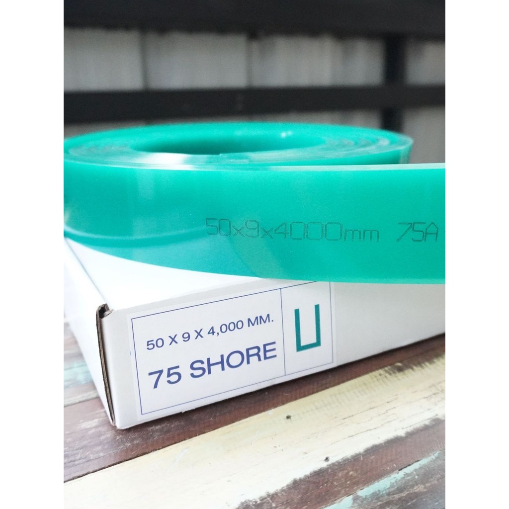 ยางปาดสกรีน ความแข็ง 75Sh 9mm สูง5cm ยกม้วนยาว 400เซนติเมตร รูปทรงตัวU และตัวV