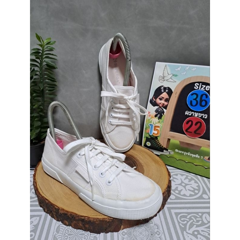 รองเท้าผ้าใบ Superga เบอร์ 36 มือสอง