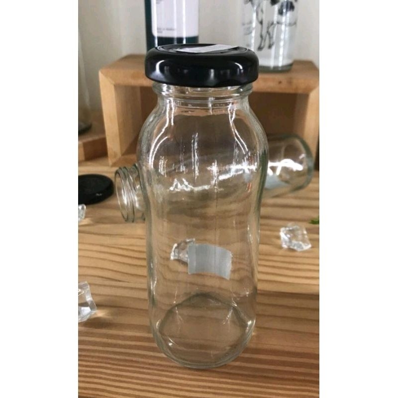 ขวดแก้ว 180มล พร้อมฝาบิด