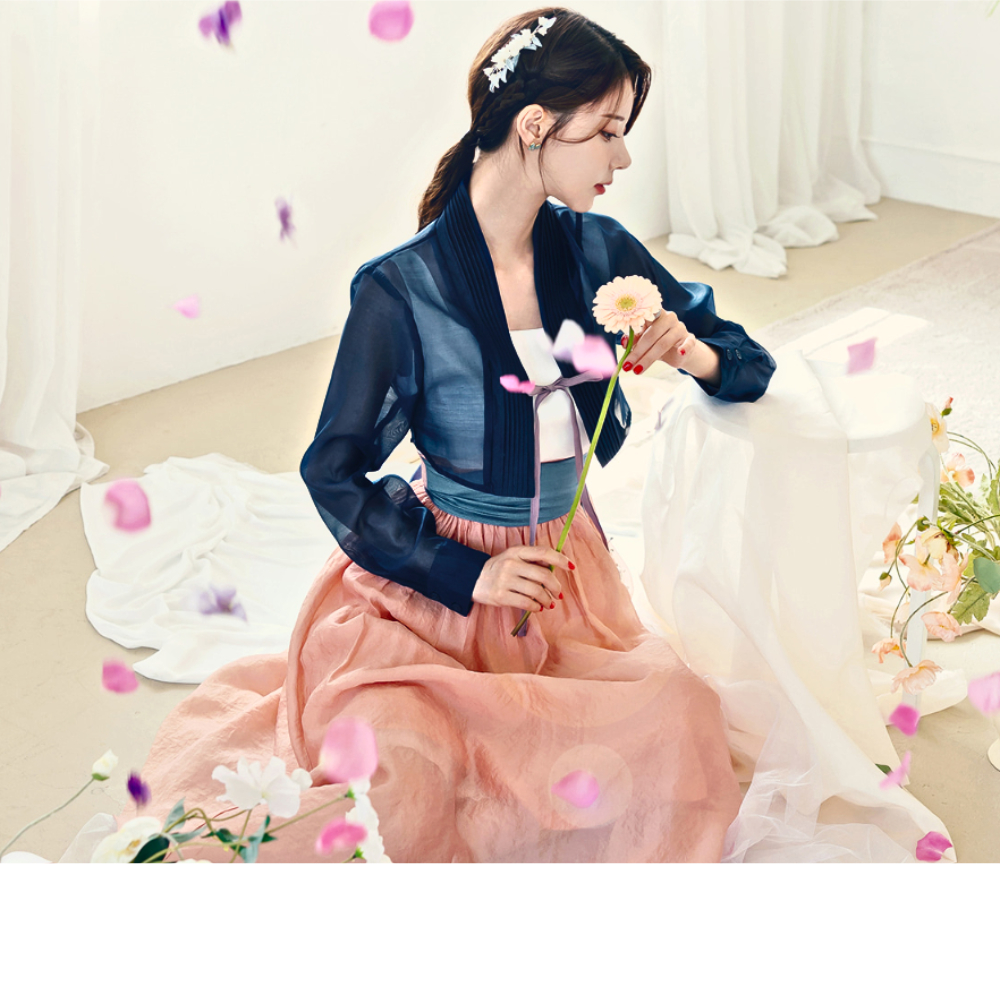 CHICLINE เสื้อฮันบกสมัยใหม่ ลายพินตักออแกนซ่าสีฟ้า ในสไตล์เกาหลีคลาสสิก