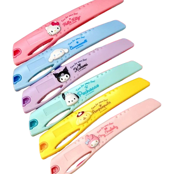 [Sanrio] มีดยูทิลิตี้แบบพกพาเครื่องตัดกระดาษสํานักงานเครื่องเขียนมีดตัวอักษร 3 ขนาดHello Kitty / Kuromi / My Melody / Cinnamoroll / Pochacco / Pompompurin