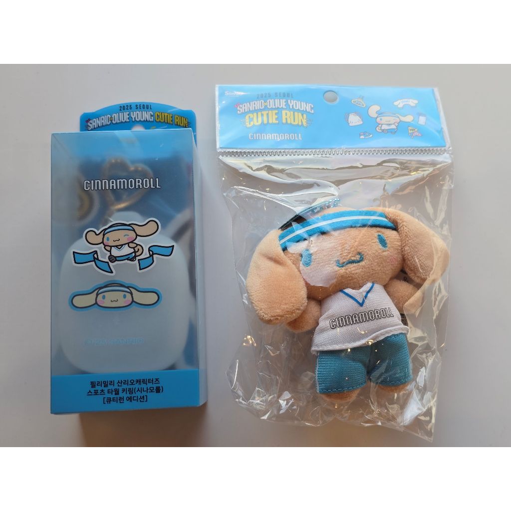 SEOUL 2025 Limited Edition Sanrio Korea X OLIVE YOUNG CUTIE RUN KEYCHAINS + ชุดผ้าเช็ดตัวกีฬา CINNAM
