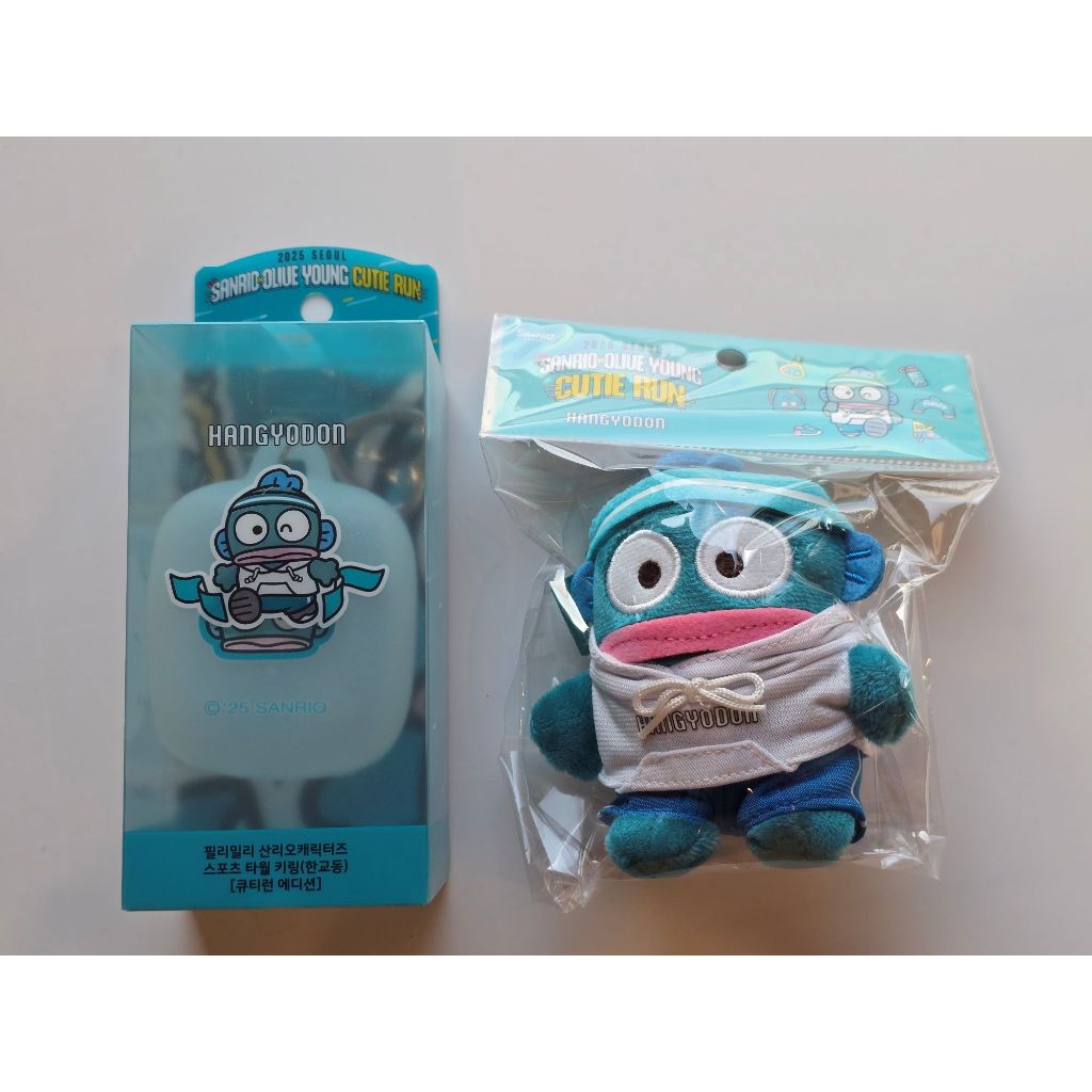 SEOUL 2025 Limited Edition Sanrio Korea X OLIVE YOUNG CUTIE RUN KEYCHAINS + ชุดผ้าเช็ดตัวกีฬา HANGYO