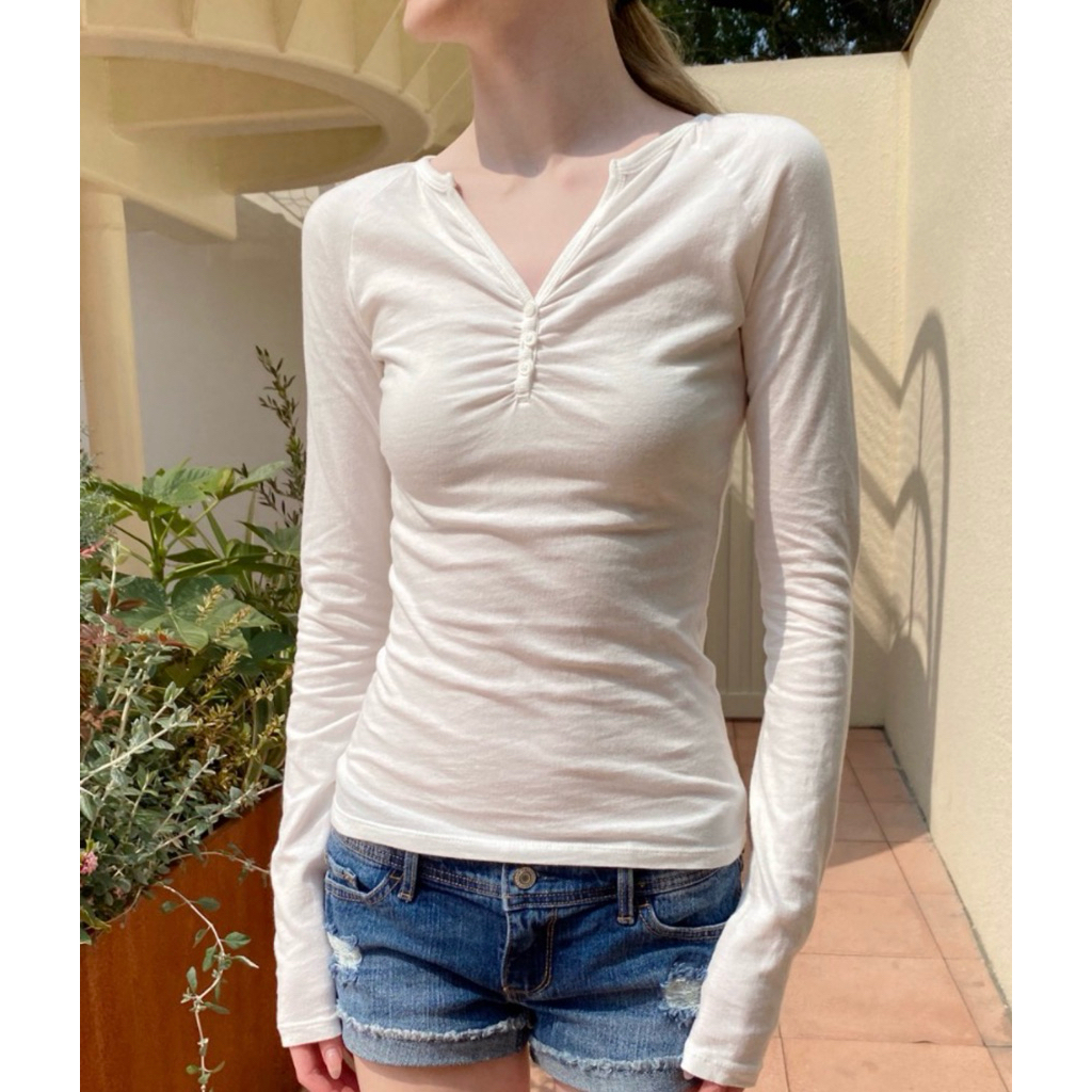 [Pre-Order] Brandy Melville - Zelly Top (แจ้งสีในแชทค่ะ)