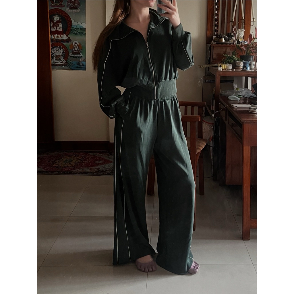 ชุดเซ็ต Oysho ผ้าคอตตอน 2 ชิ้น เสื้อ + กางเกง สีเรียบ minimal comfy loungewear