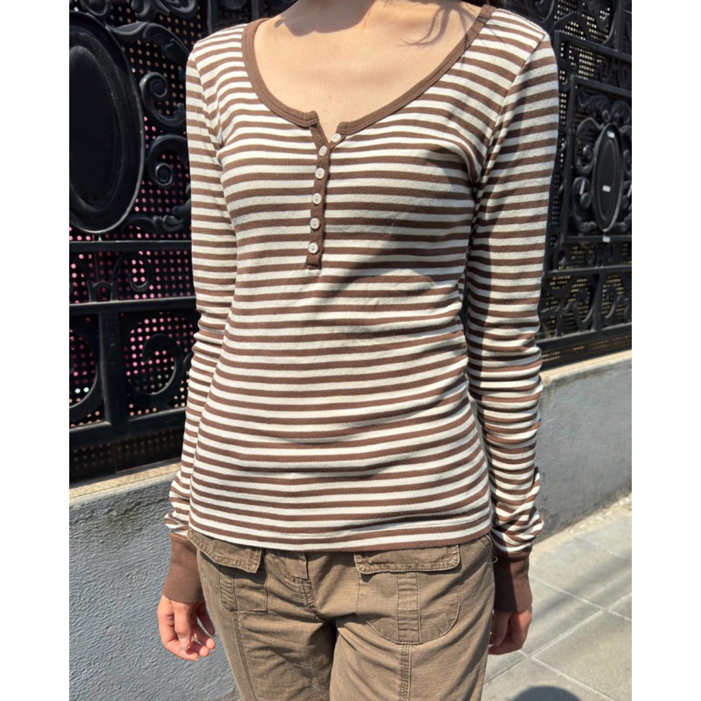 [Pre-Order] Brandy Melville - Zelly Striped Top (แจ้งสีในแชทนะคะ)