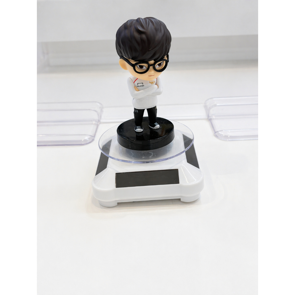 T1 Faker รูปมินิหุ่นเล่นเกมตกแต่งโต๊ะสะสม
