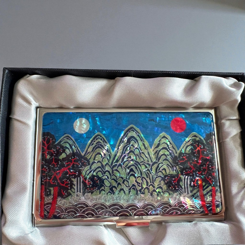 [MADE IN KOREA] Korean Traditional Mother-of-Pearl (Nacre) Business Card Case | อิรุโรบองโด (ตะวัน, ดวงจันทร์, ห้ายอด) ออกแบบ | ของขวัญโชคลาภ