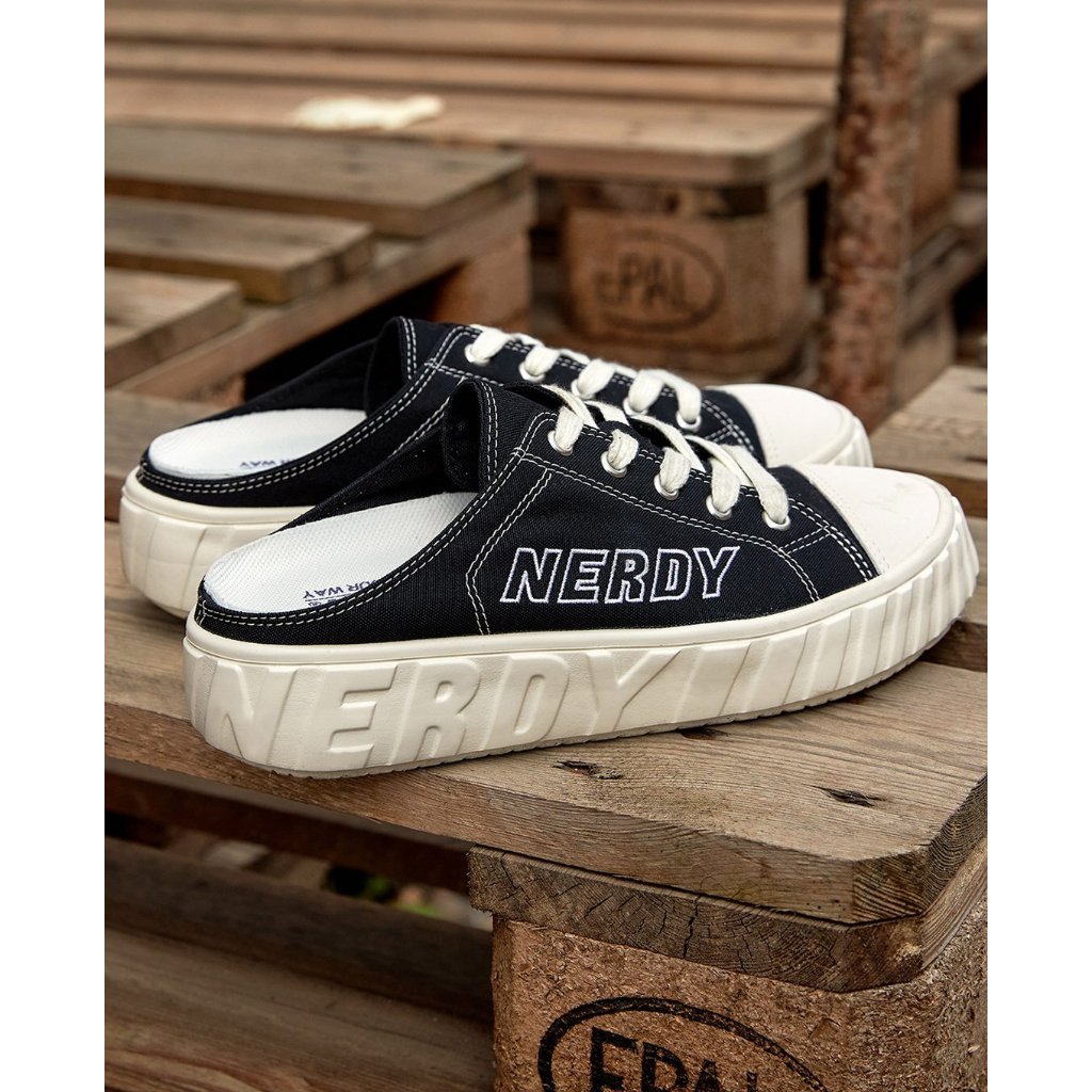 Nerdy Andy Mule Unisex รองเท้าสวมใส่ง่ายสำหรับทุกวัน นำเข้าจากเกาหลี
