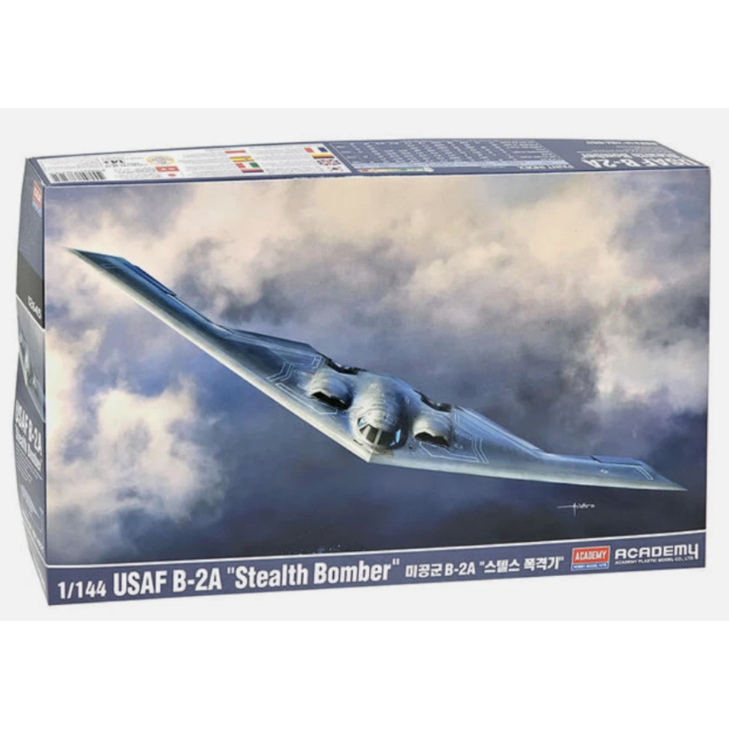 1/144 USAF B-2A "Stealth Bomber" US Air-force Plastic model kit #12645 สถาบันการศึกษา