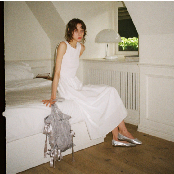 SALON DE YOHN: กระเป๋าควิลท์ริบบิ้น 🇰🇷 อ้อมเสน่ห์วินเทจโรแมนติกบิดทันสมัย! The Ribbon Shirring Bag จ