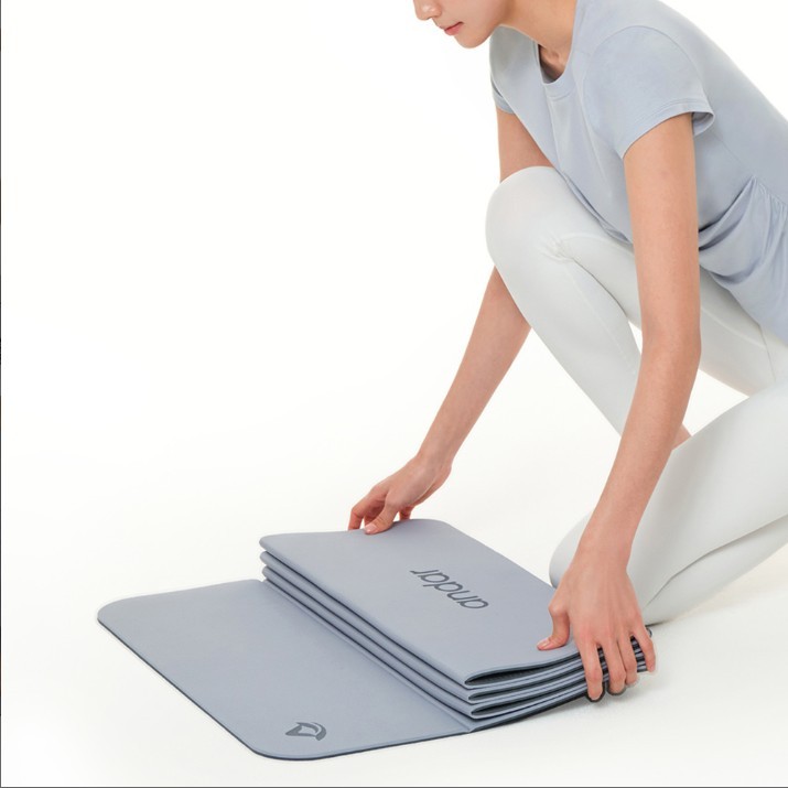 [ANDAR Korea] Everywhere Foldable Yoga Mat 6mm + Strap | Portable Folding Exercise Mat | Non-Slip Travel Yoga Mat | Pilates Fitness Mat