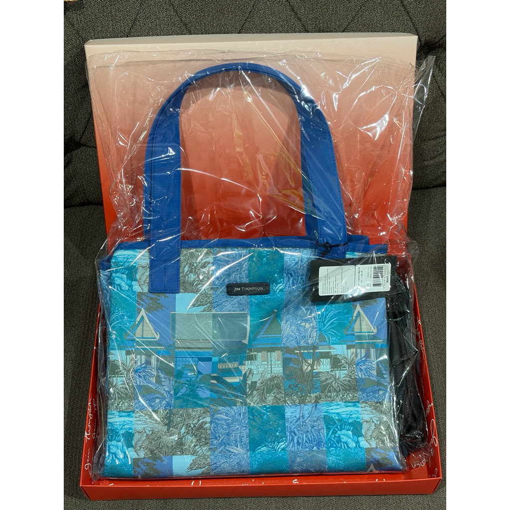 Jim Thompson House on the Klong Cotton Capri M Beach Bag