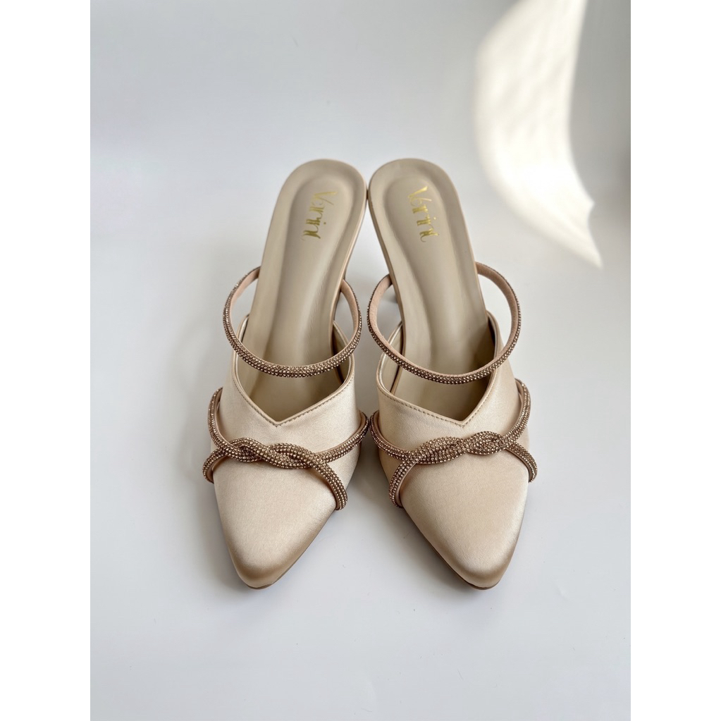 (Varint.official) VRT11 รองเท้าส้นสูง หัวแหลม 2 นิ้ว ผ้าซาตินสีนู้ด/ครีม (ใส่ออกงาน,ใส่ทำงาน,ใส่เที่ยว)