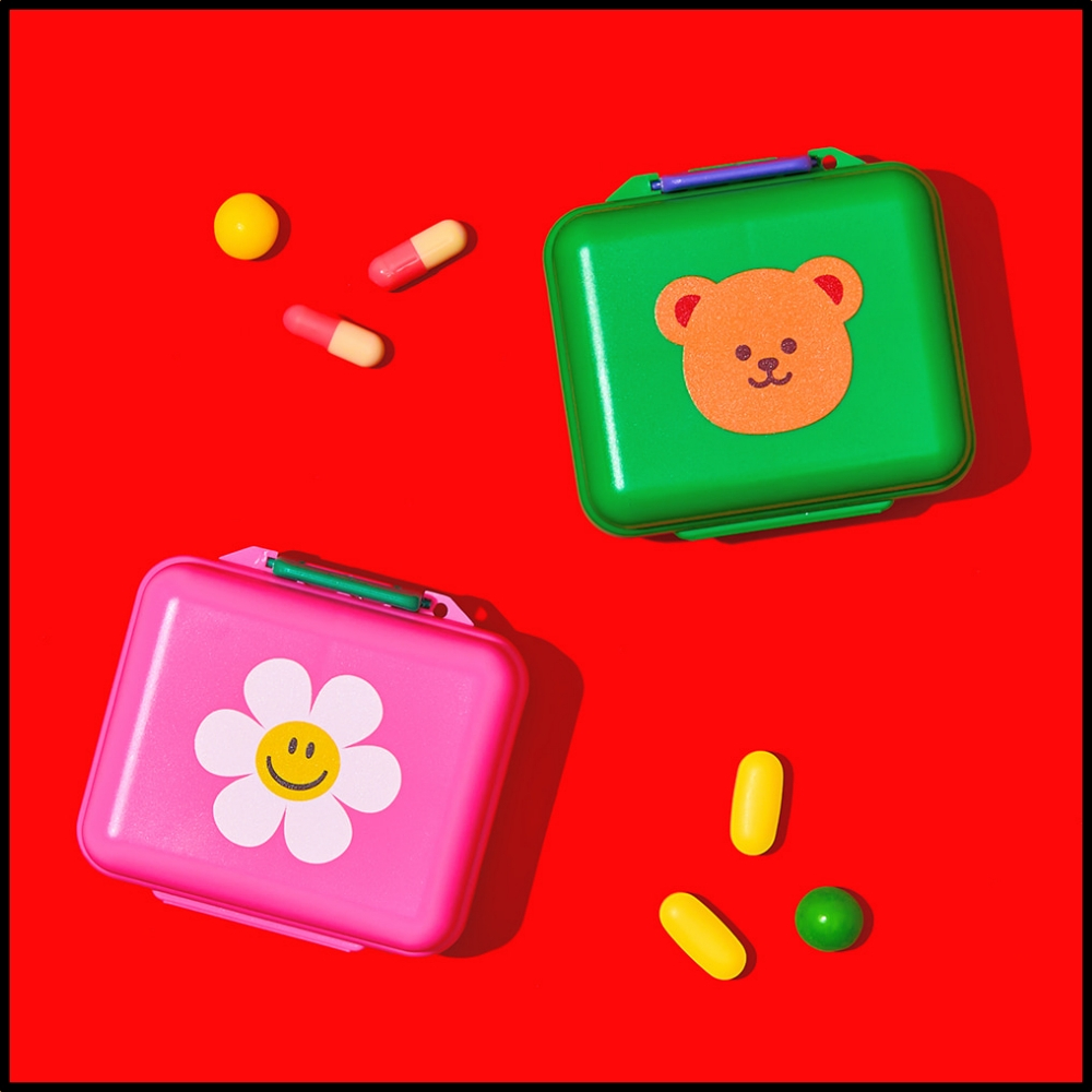 WIGGLE WIGGLE Multi Case Smile We Love Wiggle Bear กล่องยาน่ารัก พวงกุญแจเก็บ KR