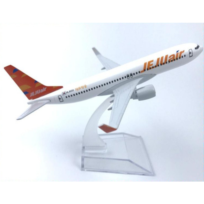 Jeju Air B737 เครื่องบินDiecast รุ่น 1:400 – เครื่องบินแสดงผลระดับพรีเมียม 16 ซม. พร้อมขาตั้ง (ส่งจา