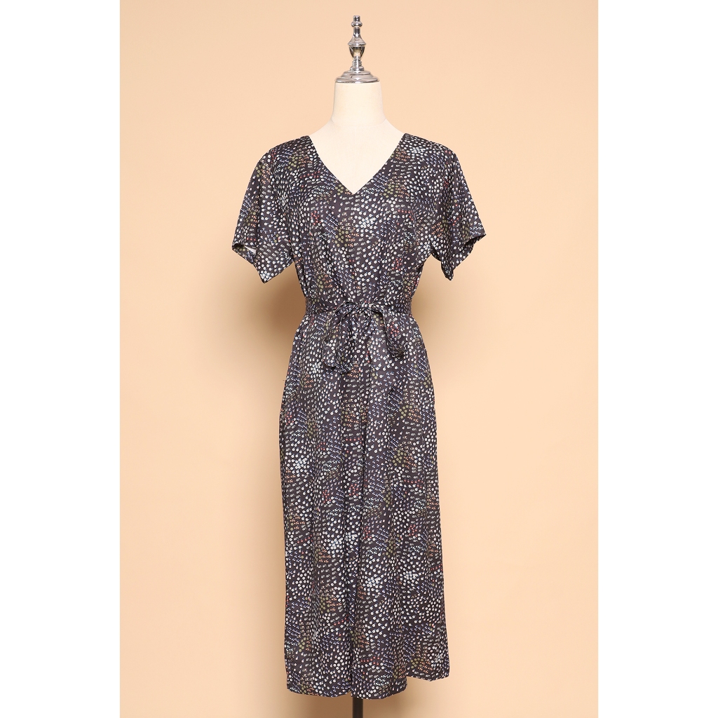 ชุดจั๊มสูท Shirokuro ใน Tiny Florets (Fits S-XXL)