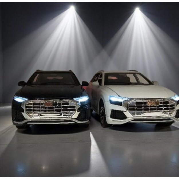 [AUDI] Audi Q8 1:24 รถโมเดล SUV Diecast