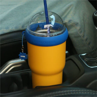 LIVING CREATOR KEEPERTUM Insulated Tumbler 954ml 6 สี | ที่วางแก้วซิลิโคน แก้วน้ํา พร้อมพวงกุญแจ เสน่ห์