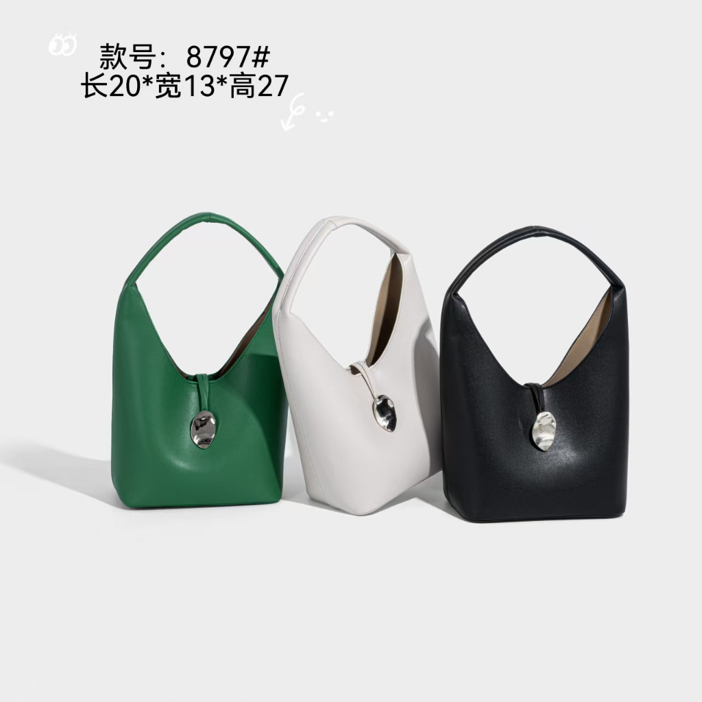 OCT109 8797 กระเป๋าสะพายไหล่ผู้หญิง - 20x13x27cm