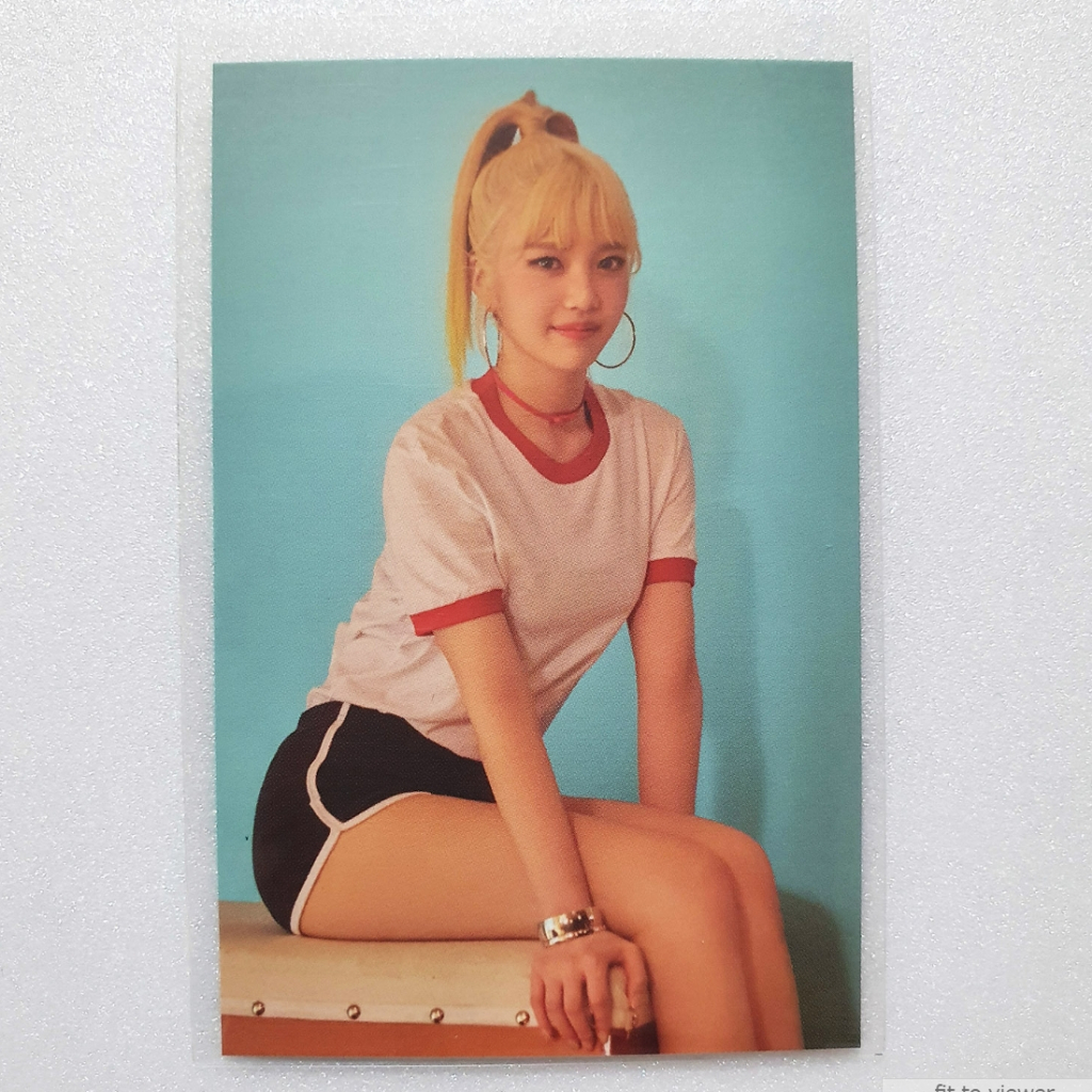 Red Velvet x Loves GOOD LUCK ROLLS POP-UP Store Photocard โปรโมชั่นอย่างเป็นทางการ - RUSSIAN ROULETT