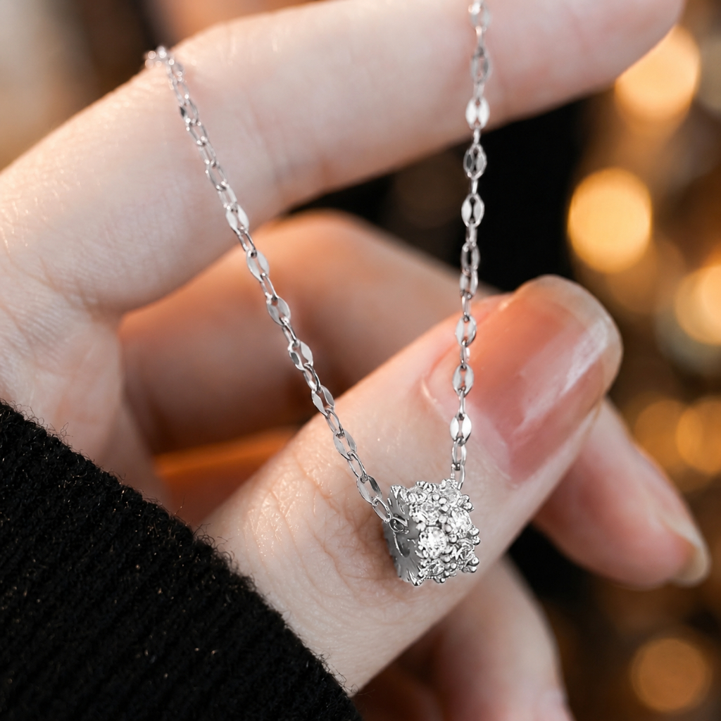 DAYEPUM 18K Gold Plated สร้อยคอเหล็กผ่าตัด 40 + 5 ซม.Cubic จี้สร้อยคอสําหรับผู้หญิงของขวัญเครื่องประ