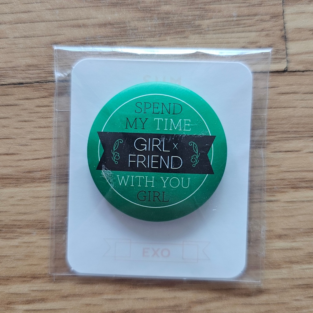 SM TOWN GIFT SHOP PLAY ZONE SM ARTIST PIN BUTTON - ภายนอก