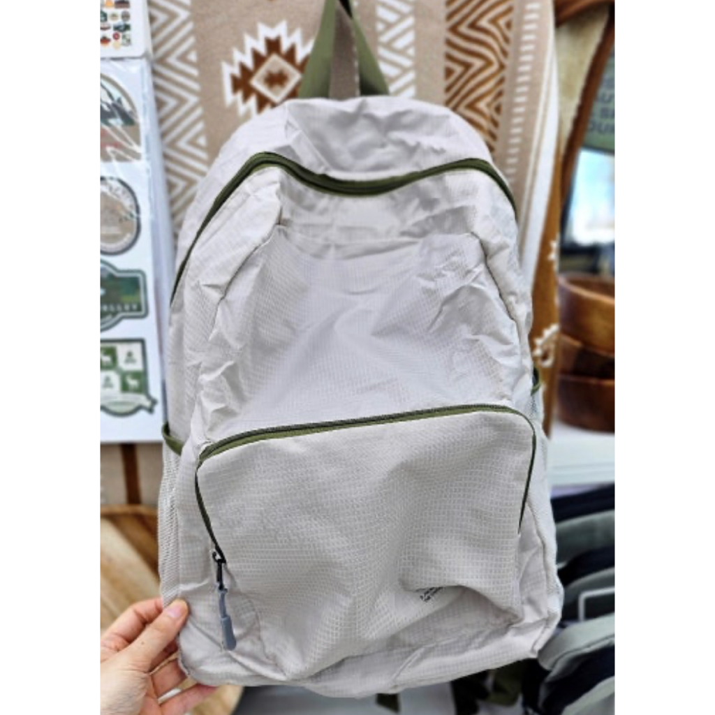 DAISO KOREA Fordable Backpack 21L สีเทาอ่อน