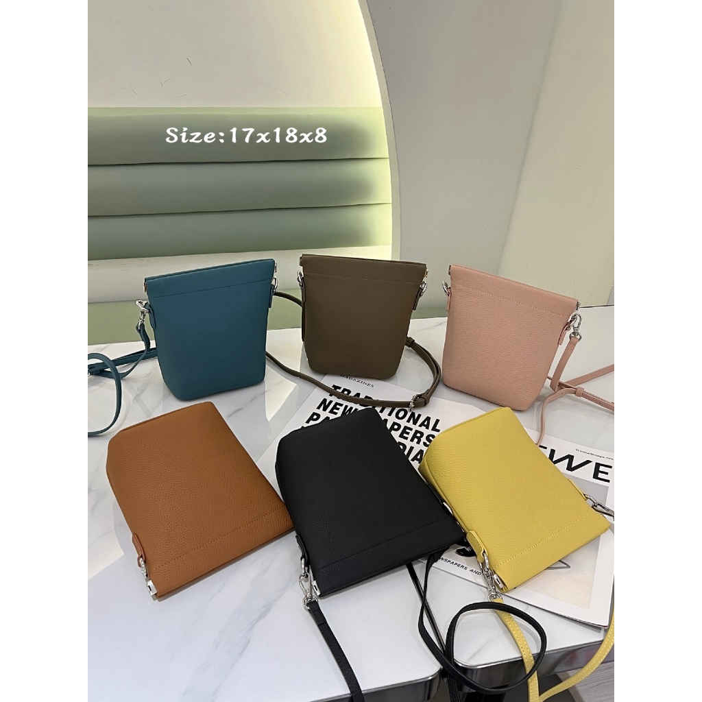 OCT104 3097 17x18x8cm กระเป๋าสะพายข้างผู้หญิง