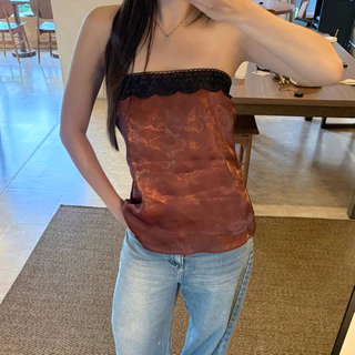 Mila top - aishaabkk เสื้อเกาะอกพริ้ว