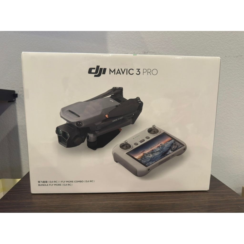 DJI Mavic 3 Pro Fly More Combo (DJI RC) ใหม่