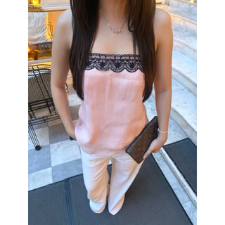 Mila top - aishaabkk เสื้อเกาะอกพริ้ว