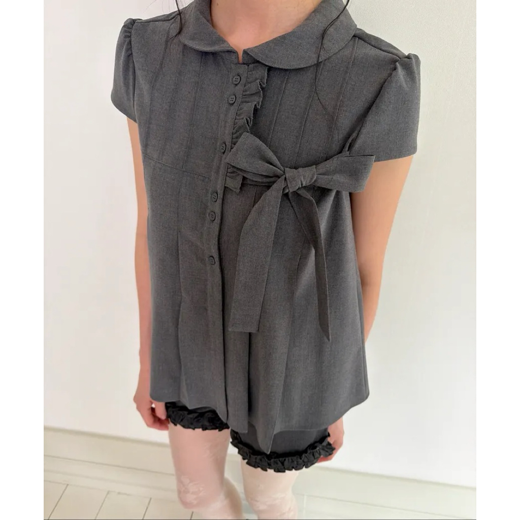[PREORDER] Illigo Ribbon Pleated Short Sleeve Blouse / 3 Colors (ลด 57%)