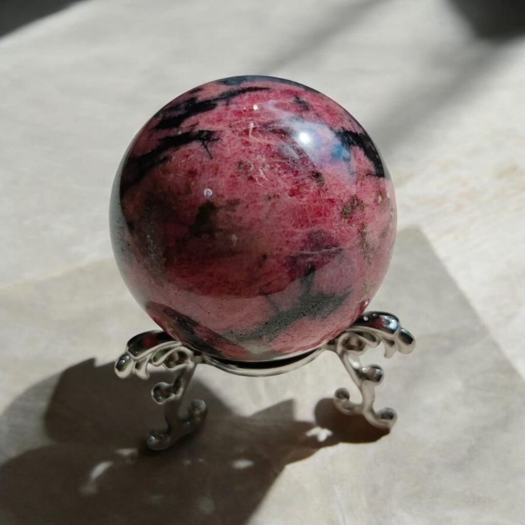 Rondonite Sphere พร้อมขาตั้ง