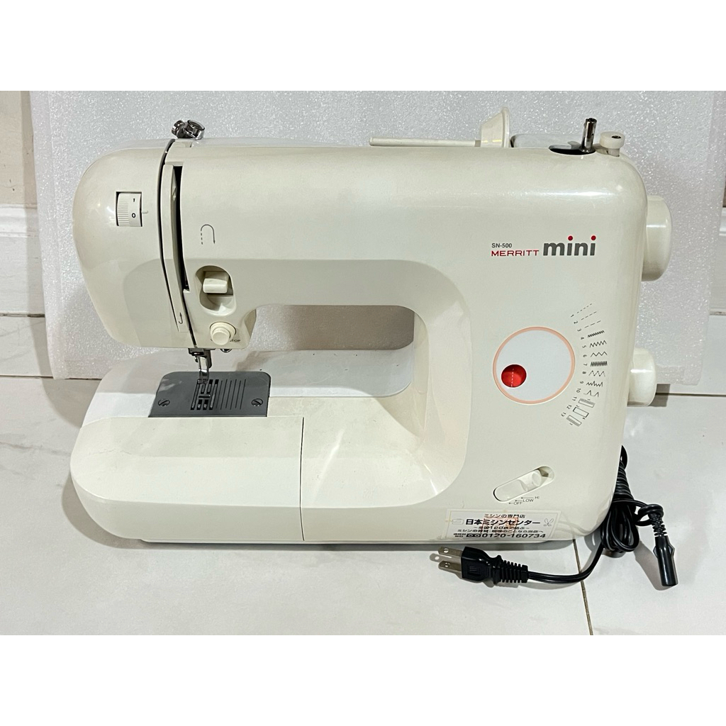 จักรเย็บผ้า Singer Merritt Mini sewing SN-500 weight approx. 2.5 kg. มือสองญี่ปุ่น (สภาพ 95%) คัดพิเ
