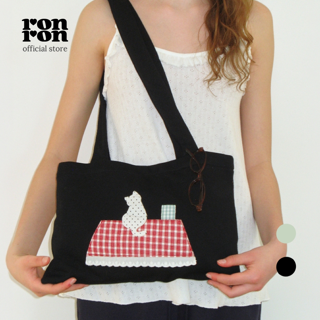 [RONRON] Rooftop Cat Applique Sweat Shoulder Bag Black / 2colors