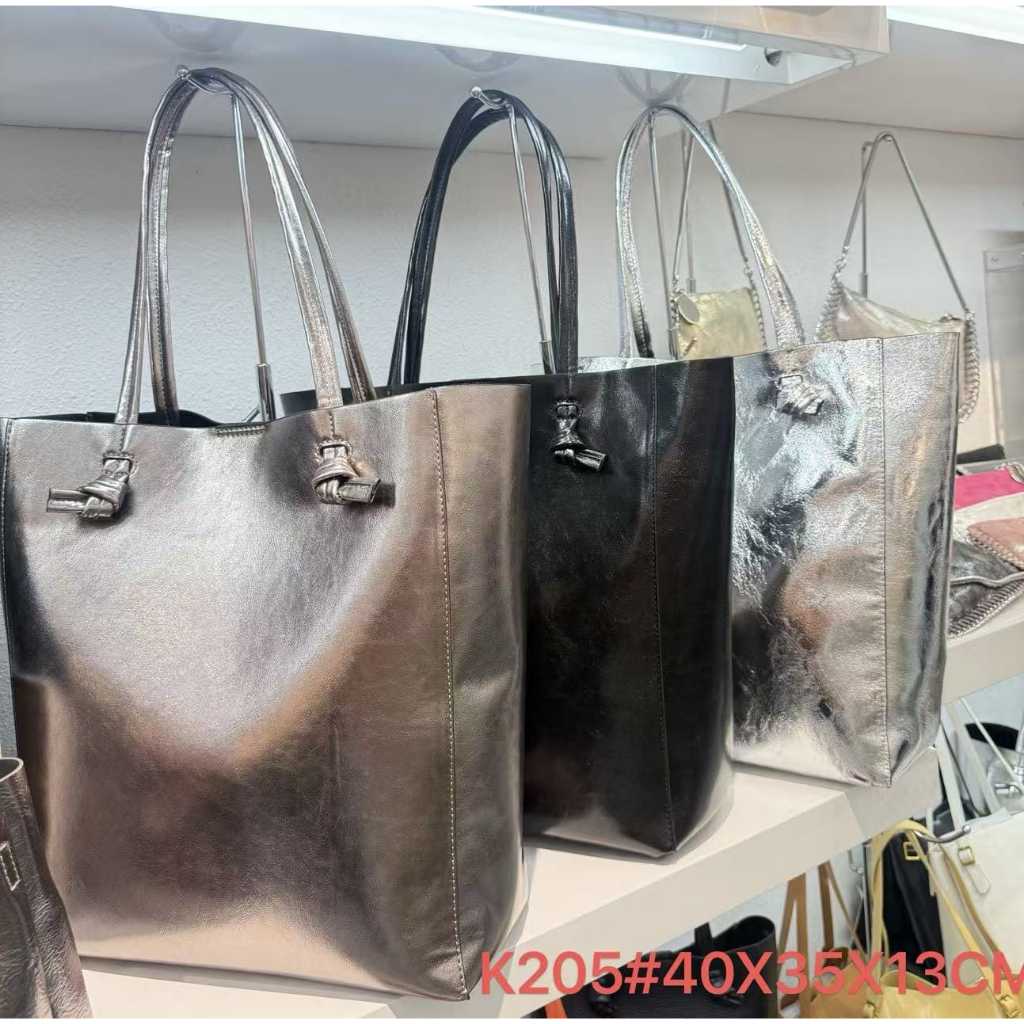 OCT306 K205 กระเป๋าสะพายผู้หญิง - 40x35x13cm